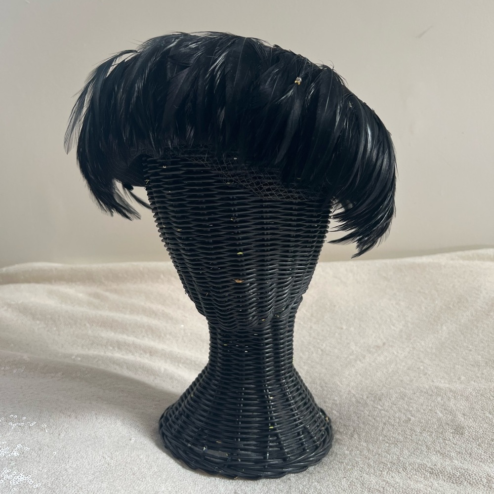 Vintage 1980s Black Feather and beaded Hat